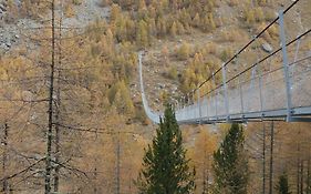 Haus Valaisia - Randa Bei Zermatt