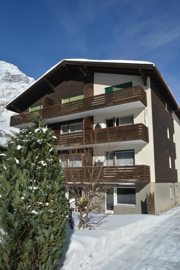 דירות Haus Valaisia - Randa Bei Zermatt מראה חיצוני תמונה